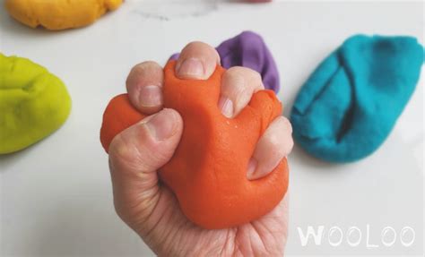 La meilleure recette de pâte à modeler maison Wooloo