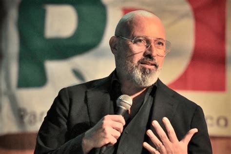 Stefano Bonaccini chi è il candidato alle Primarie del Pd età