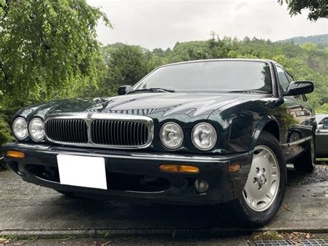 JAGUAR XJ XJ EXECUTIVE 3 2 V8 1999 GREEN M 94000 Km Details