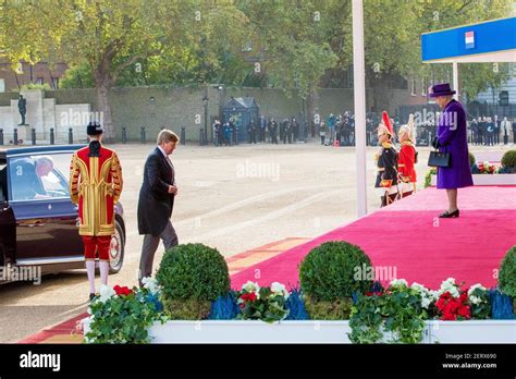 K Nigin Elizabeth Ii Und K Nig Willem Alexander Von Den Niederlanden