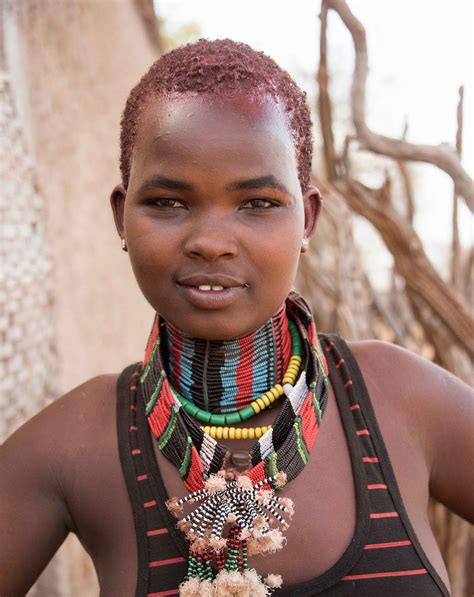 Hamar Tribe Beauty And Cattle Leaping African Women African Hairstyles African Beauty