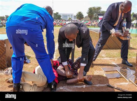 Jamhuri Day Police Rush To Arrest Man Who Dared To Disrupt William