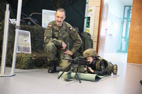 Chrzanów Obchody Narodowego Święta Niepodległości Rodzinny piknik