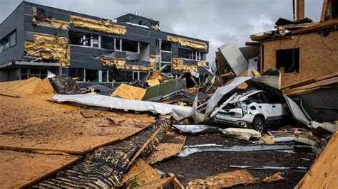 C Tait Le Chaos En Suisse La Chaux De Fonds Sous Le Choc Apr S Le