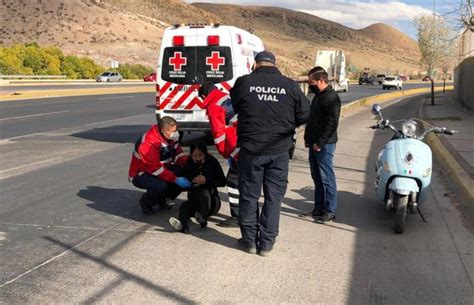 Motociclista herida al caer de su moto en la sacramento La Opción de