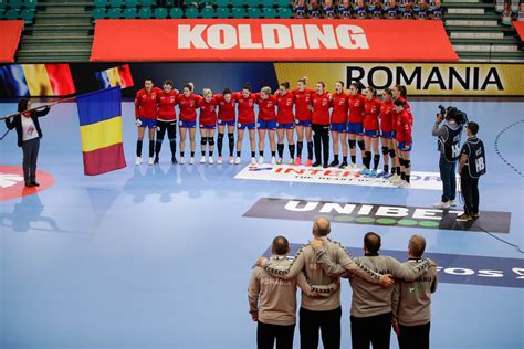 Meci Decisiv Pentru Na Ionala Feminin De Handbal A Rom Niei La