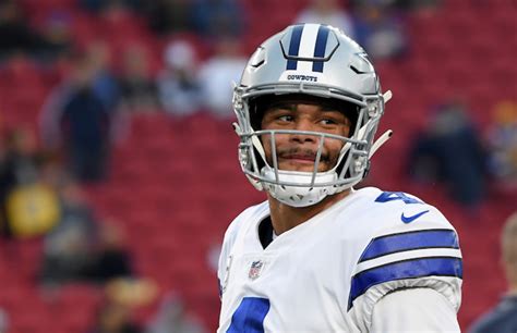 Dak Prescott Reportedly Turns Down Cowboys’ Lucrative Contract ...