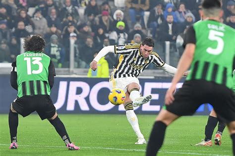 Serie A Doppio Vlahovic E Sassuolo Ko La Juve Torna A Dall Inter