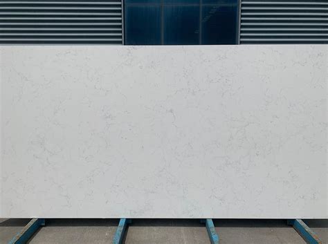 wholesale white quartz stone slabs  tiny focculent vein artificial