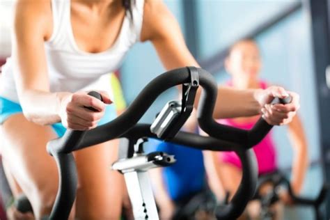 Beneficios del ciclo indoor Viviendo Más