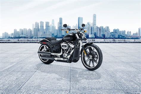 Harley Davidson 2025 Breakout Review Hana Mae