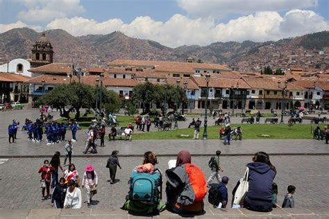 Reanudan Servicio De Trenes A Santuario Inca De Machu Picchu Tras