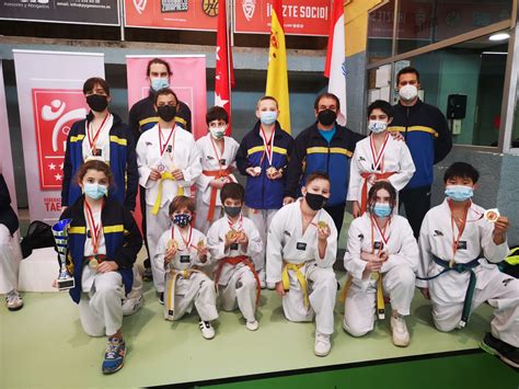 Escuela De Taekwondo De Colmenar Viejo Medallas En El Campeonato De