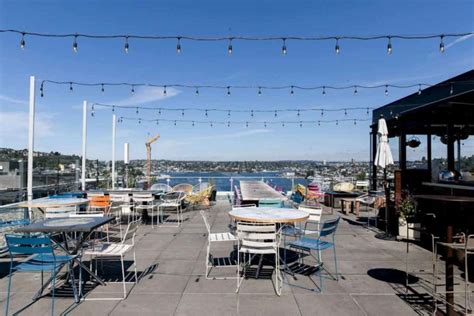 Rooftop Bars Seattle: 21 Best Bars with Amazing Views [2024]