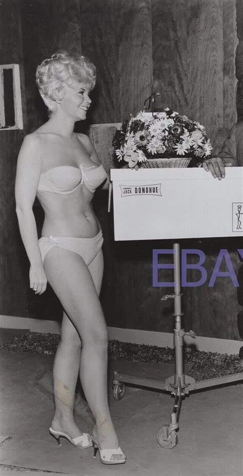 Bikini Sigrid Valdis Sigrid Valdis Born Patricia Annette Olson