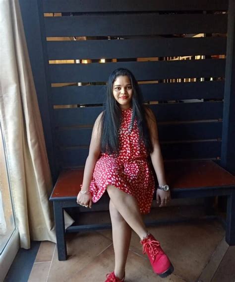 5 Hot Sexy Nathacha Rocha Bikini Pics