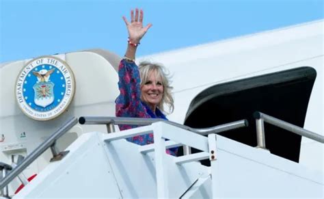 Diario De Tabasco On Twitter Enterate Jill Biden Aterrizar En El