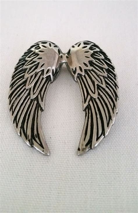 Angel wings