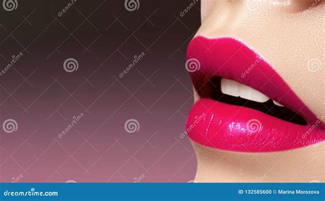 Beautiful Bright Fashion Make Up On Full Lips Trend Pink Lip Makeup