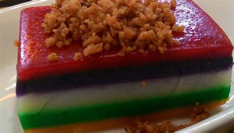 Sapin-Sapin - Filipino Food