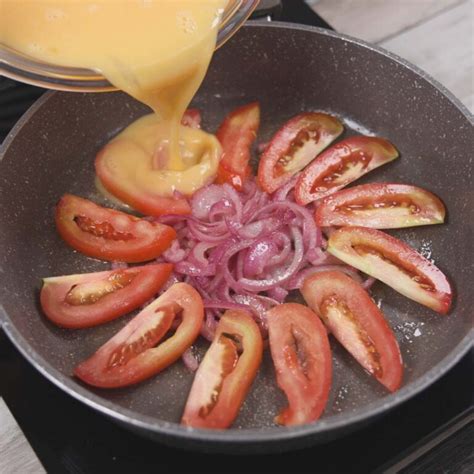 Omelete de Tomate Perfeito para o Café da Manhã Receitas Aprenda