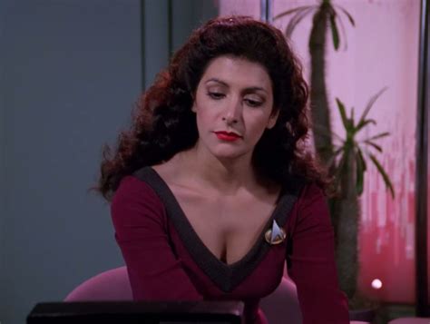 Marina Sirtis In Star Trek The Next Generation 1987 Celebridade