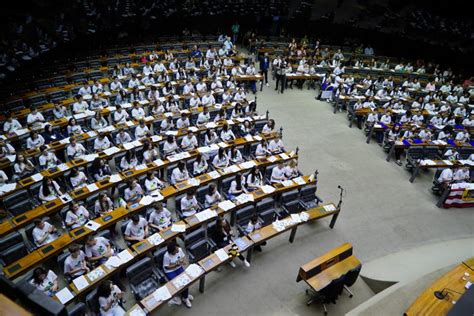 Abertas inscrições para alunos e professores participarem do Câmara