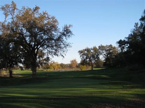 The scenery is king at friendly Castle Oaks Golf Club in Ione ...