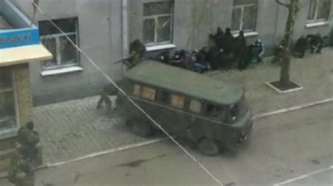 Ukraine Crisis Casualties In Sloviansk Gun Battles Bbc News