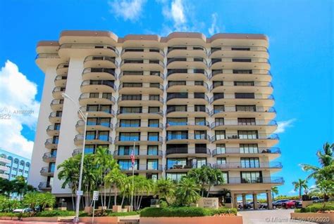 8777 Collins Ave 8777 Collins Ave Surfside Fl 33154 Apartment Finder