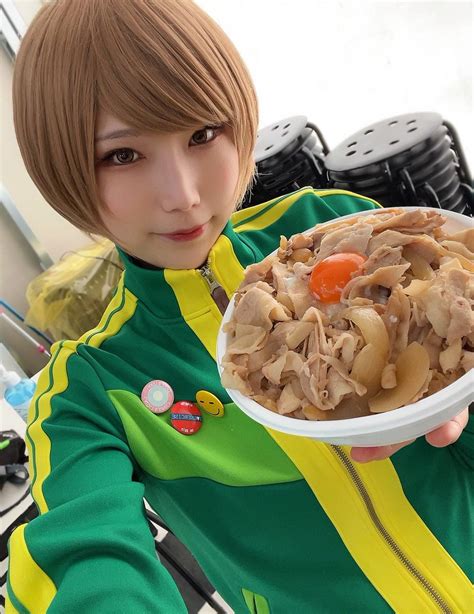 phuuzun on Twitter RT duopome 肉丼のコスプレです