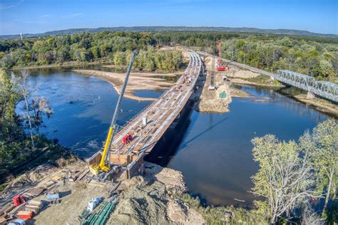 WIS 130 Lone Rock Wisconsin River Bridges - HNTB