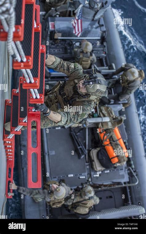 PACIFIC OCEAN March 22 2019 A Reconnaissance Marine With The