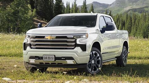 Nova Chevrolet Silverado é mostrada no Brasil e pode chegar em duas versões