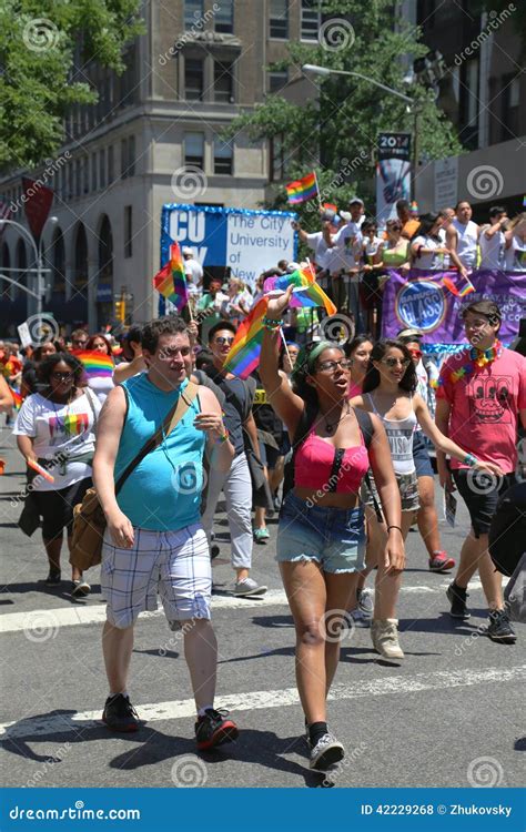 Participantes De Lgbt Pride Parade Em New York City Foto De Stock Editorial Imagem De Evento