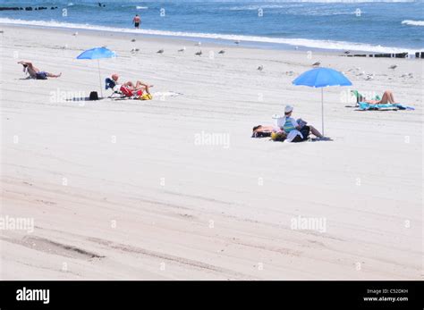 Rockaway Beach, New York Stock Photo - Alamy