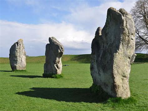 6 Essential Stonehenge Day Trips From London Take An Historic Trip