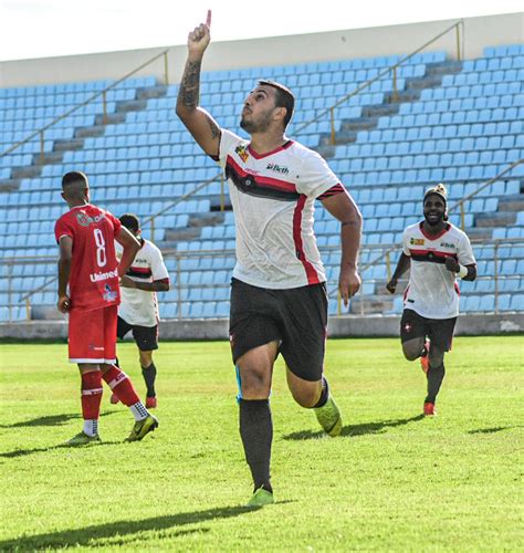 Wallace Lima Comemora Seu Primeiro Gol Na Sua Volta Ao Moto Club E