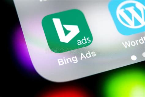 Icono Del Uso De Bing En El Primer De La Pantalla Del Iphone X De Apple