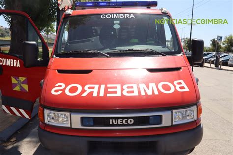 Desorienta Se E Cai Ao Rio Mondego Em Coimbra Not Cias De Coimbra