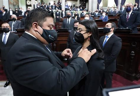 25 AÑos DespuÉs Vuelve Una Mujer A Presidir El Congreso