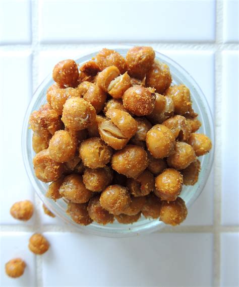 Crunchy Roasted Chickpeas | Living Healthy in Seattle