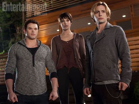 Alice And Jasper Cullen Alice Cullen Emmett Cullen And Jasper Hale