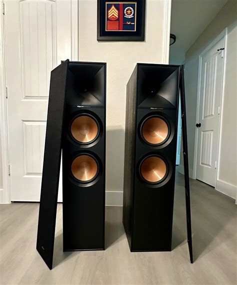 KLIPSCH REFERENCE R 800F SERIES DUAL 8 600 WATT FLOOR SPEAKERS For