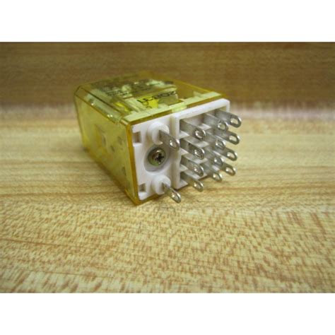 Idec RY4S UL DC24V Relay RY4SUL DC24V 3A 240VAC New No Box Mara