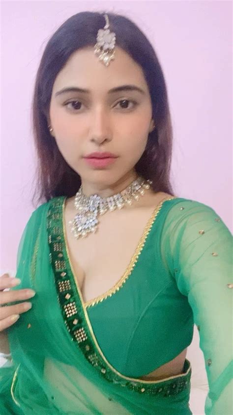 Watch This Reel By Pallaviguptaa On Instagram Beautiful Girl Indian Desi Girl Image Indian