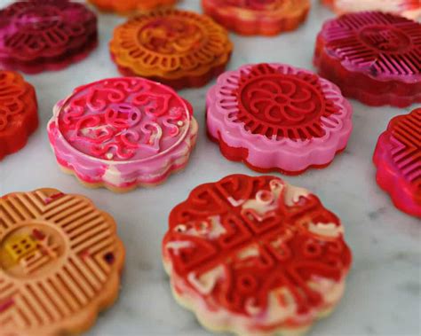 Mooncakes Crayon Craft - Childhood Magic