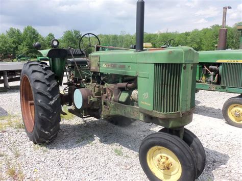 John Deere 70 Tractor 2 Cylinder Model