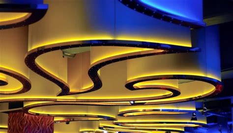 Indirect ceiling lighting offers comfort | Interior Design Ideas - Ofdesign