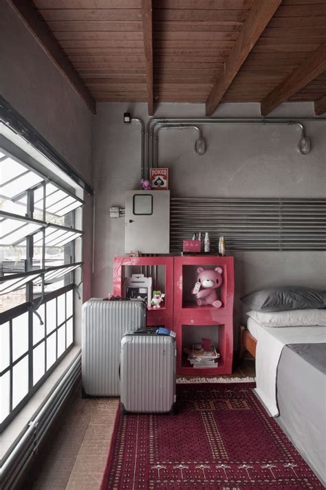 25 Industrial Bedroom Design Ideas - Decoration Love